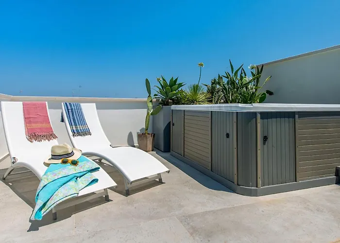 Belvedere Apartment & Pool - Housea